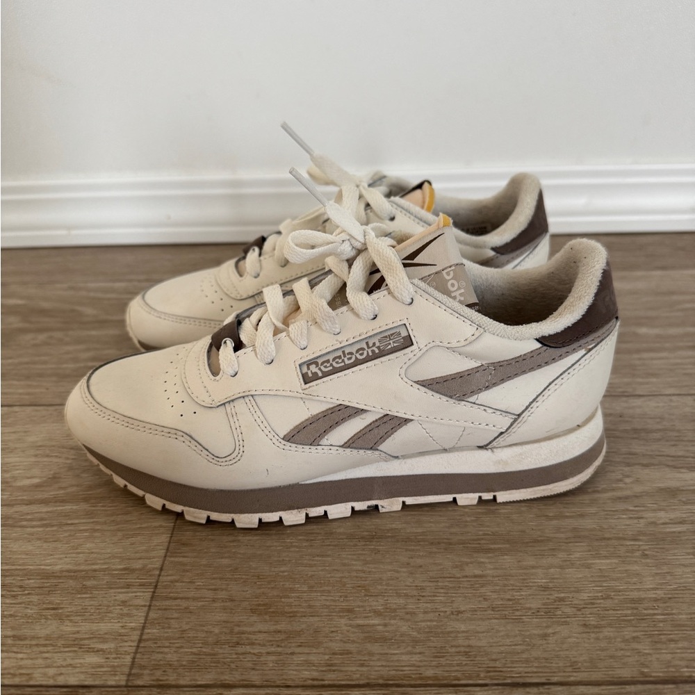 Reebok Off-White and Tan Sneakers